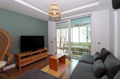 Interior 4