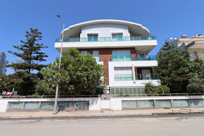 Exterior 4