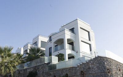 Exterior 3