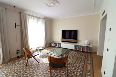 Interior 3