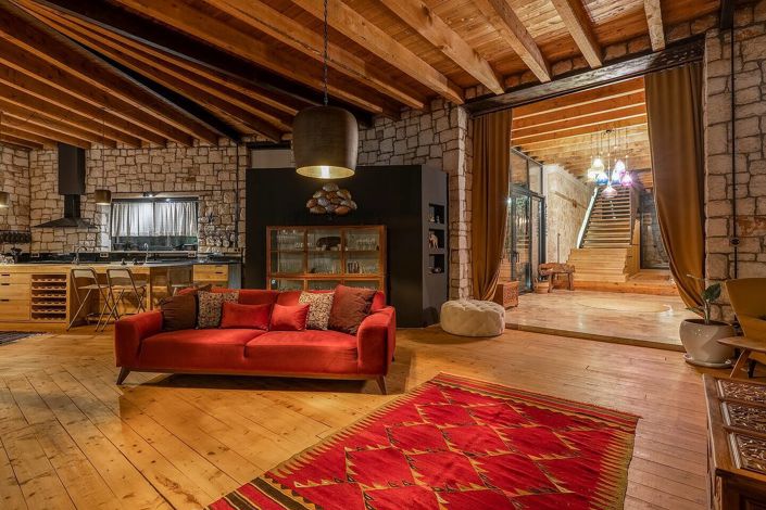 Image No.8-8 Bed House/Villa for sale