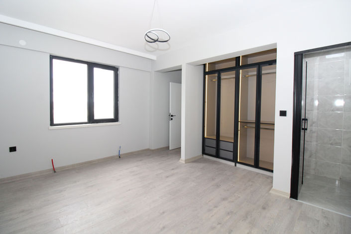 Image No.19-3 Bed Apartment for sale