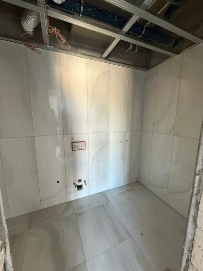 Image No.24-5 Bed Apartment for sale