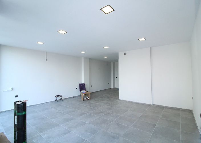 Image No.5-1 Bed Commercial for sale