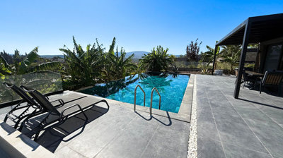 Exterior 5