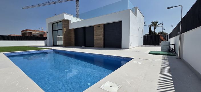 Image No.2-2 Bed House/Villa for sale