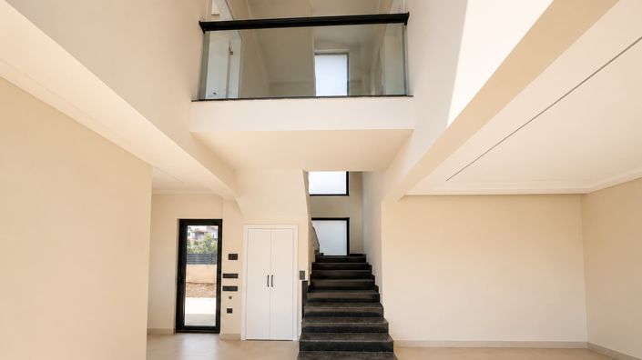 Image No.10-4 Bed House/Villa for sale