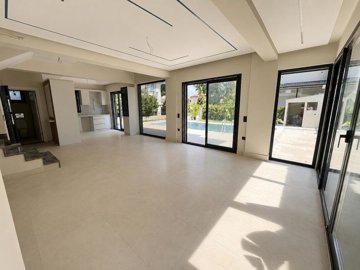 Interior 1