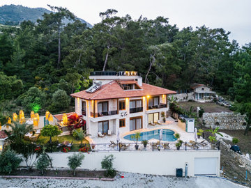 Exterior 10