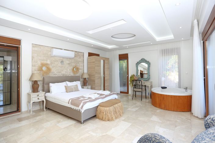 Image No.16-6 Bed House/Villa for sale