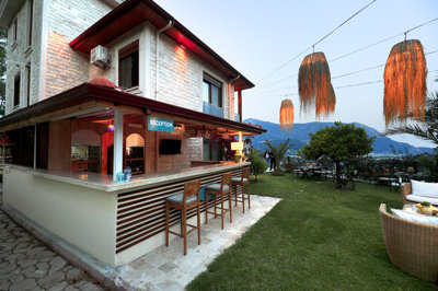 Exterior 2