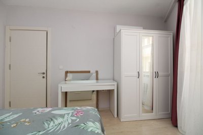 Interior 5