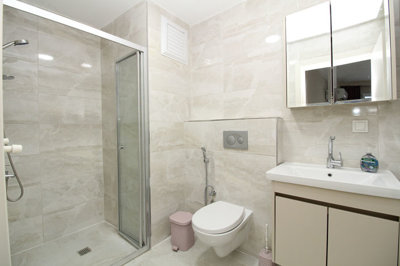 Interior 7