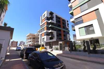 Exterior 5
