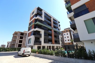 Exterior 6