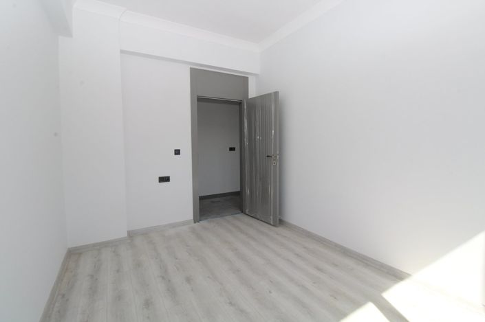 Image No.23-4 Bed Apartment for sale