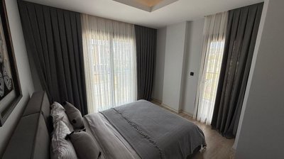 Interior 9