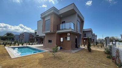 Exterior 2