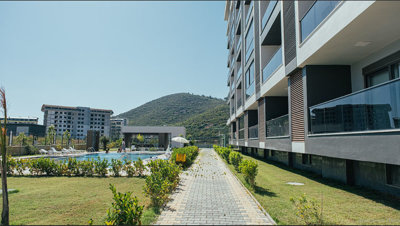Exterior 4