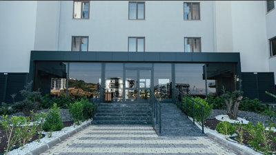 Exterior 6