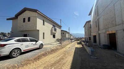 Exterior 2