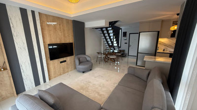 Interior 4