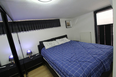 Interior 7