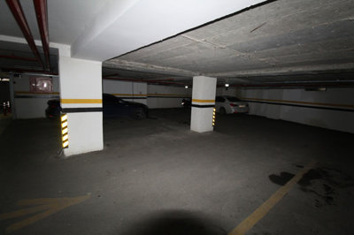 Interior 9