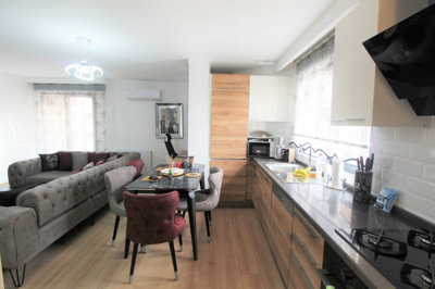 Interior 5
