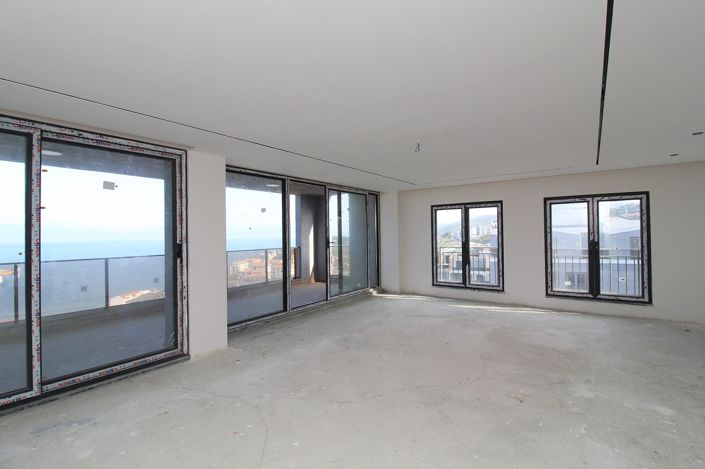 Image No.40-3 Bed Apartment for sale