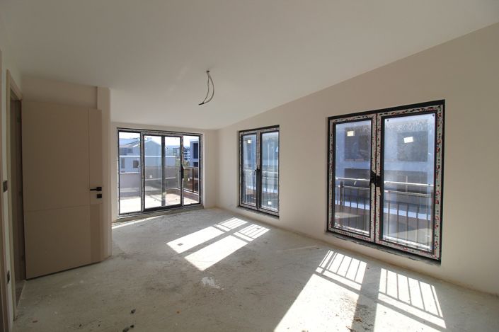 Image No.41-3 Bed Apartment for sale