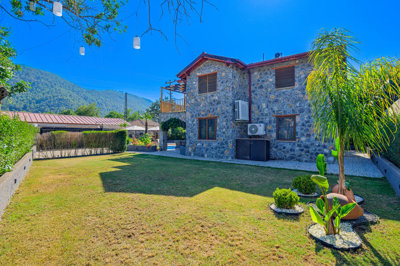 Exterior 6