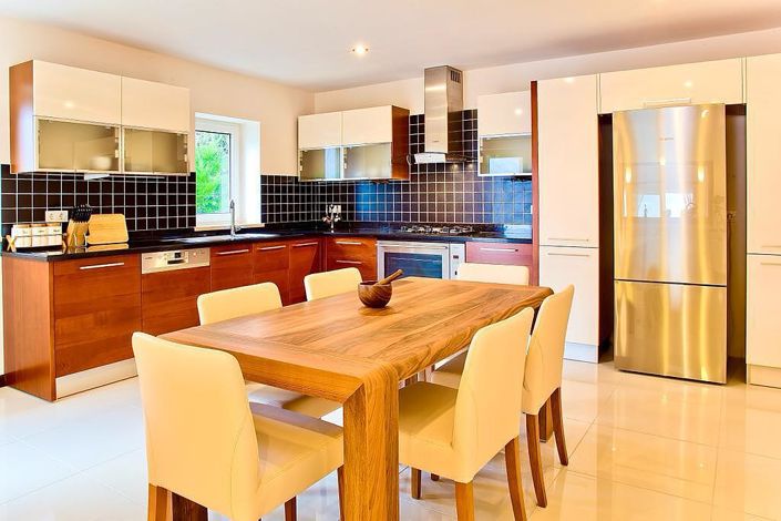 Image No.15-8 Bed House/Villa for sale