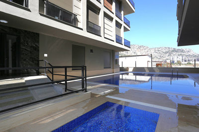 Exterior 8