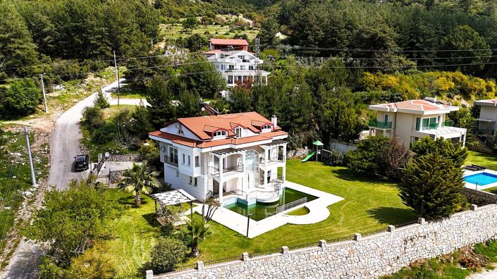 Image No.6-5 Bed House/Villa for sale