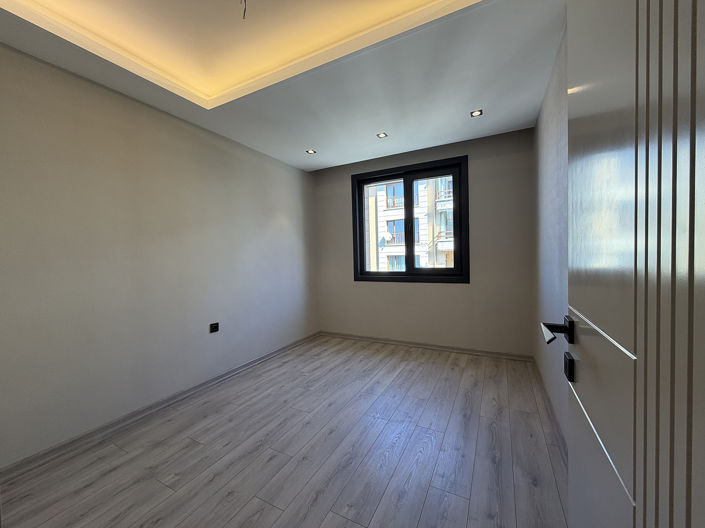 Image No.21-3 Bed Apartment for sale