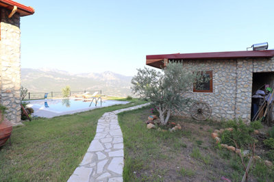 Exterior 13