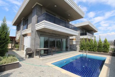 Exterior 1