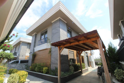 Exterior 6