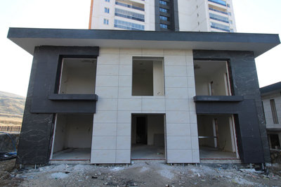 Exterior 1