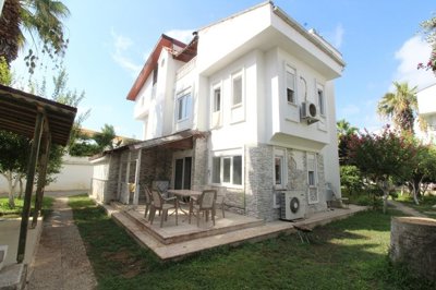 Exterior 1