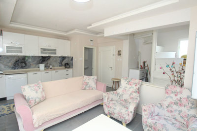Interior 4