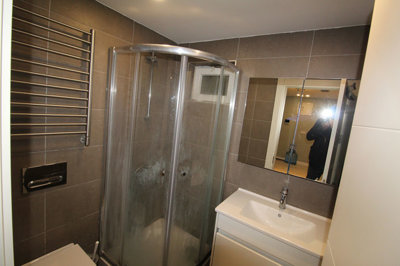 Interior 9