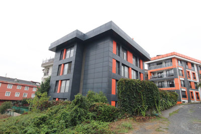 Exterior 3