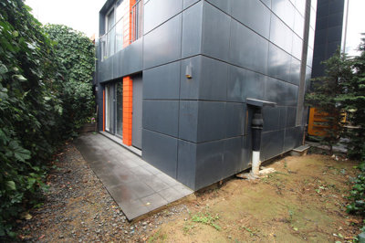 Exterior 4