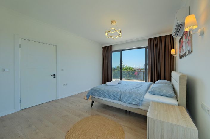 Image No.19-4 Bed House/Villa for sale