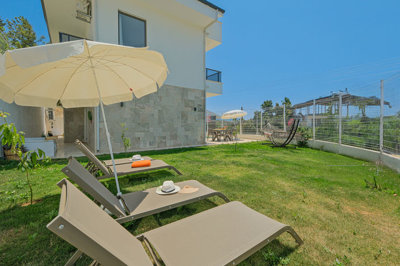 Exterior 7