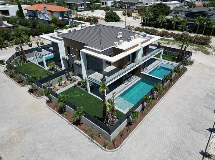 Image No.2-4 Bed House/Villa for sale