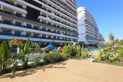 Exterior 1