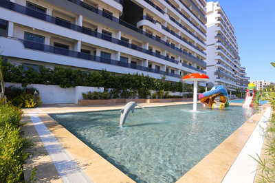 Exterior 3